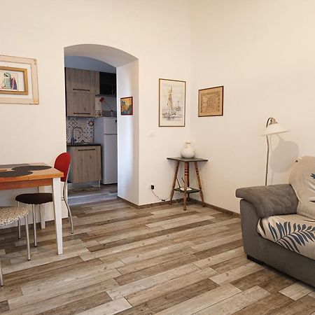 B&B Interno Sg Λ' Άκουιλα Εξωτερικό φωτογραφία
